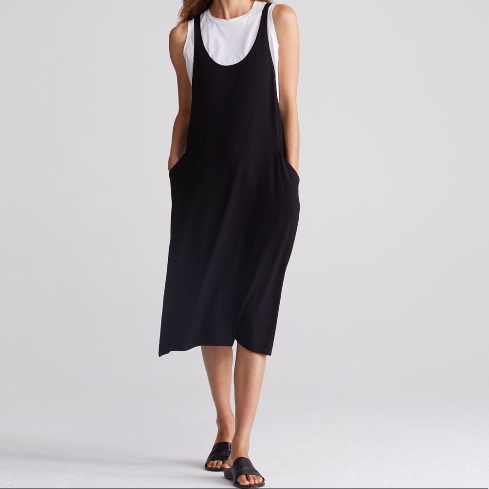 Black scoop neck jumper dress